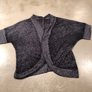 🍄 Maurice short sleeve shrug